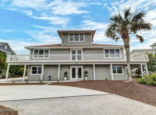 6325 Kings Lynn Dr, Oak Island, NC 28465