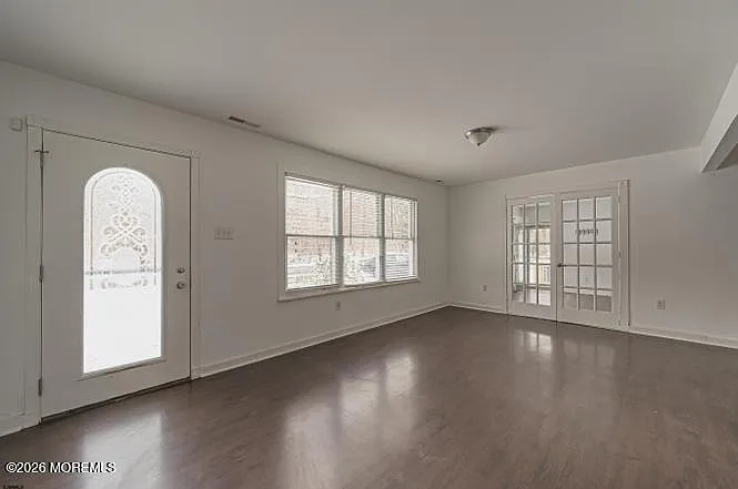 401 S Ash Ave — Photo 21