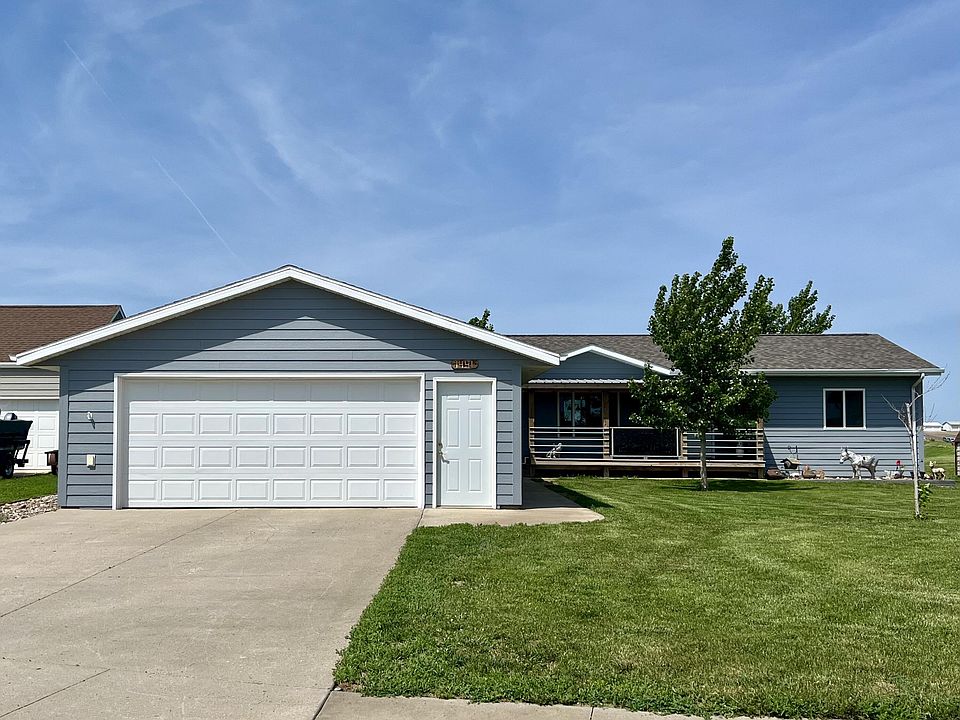 1441 Crested Ave, Pierre, SD 57501 Zillow