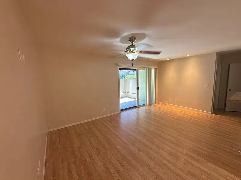 1 bed, 1.0 bath, 639 sqft, $1,690 — Photo 2