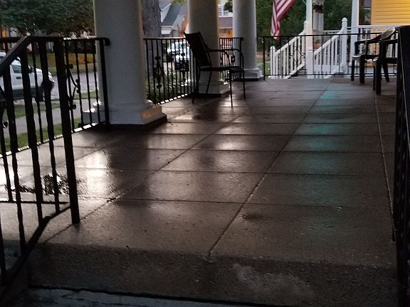 3rd image of 562 Kibler Ave