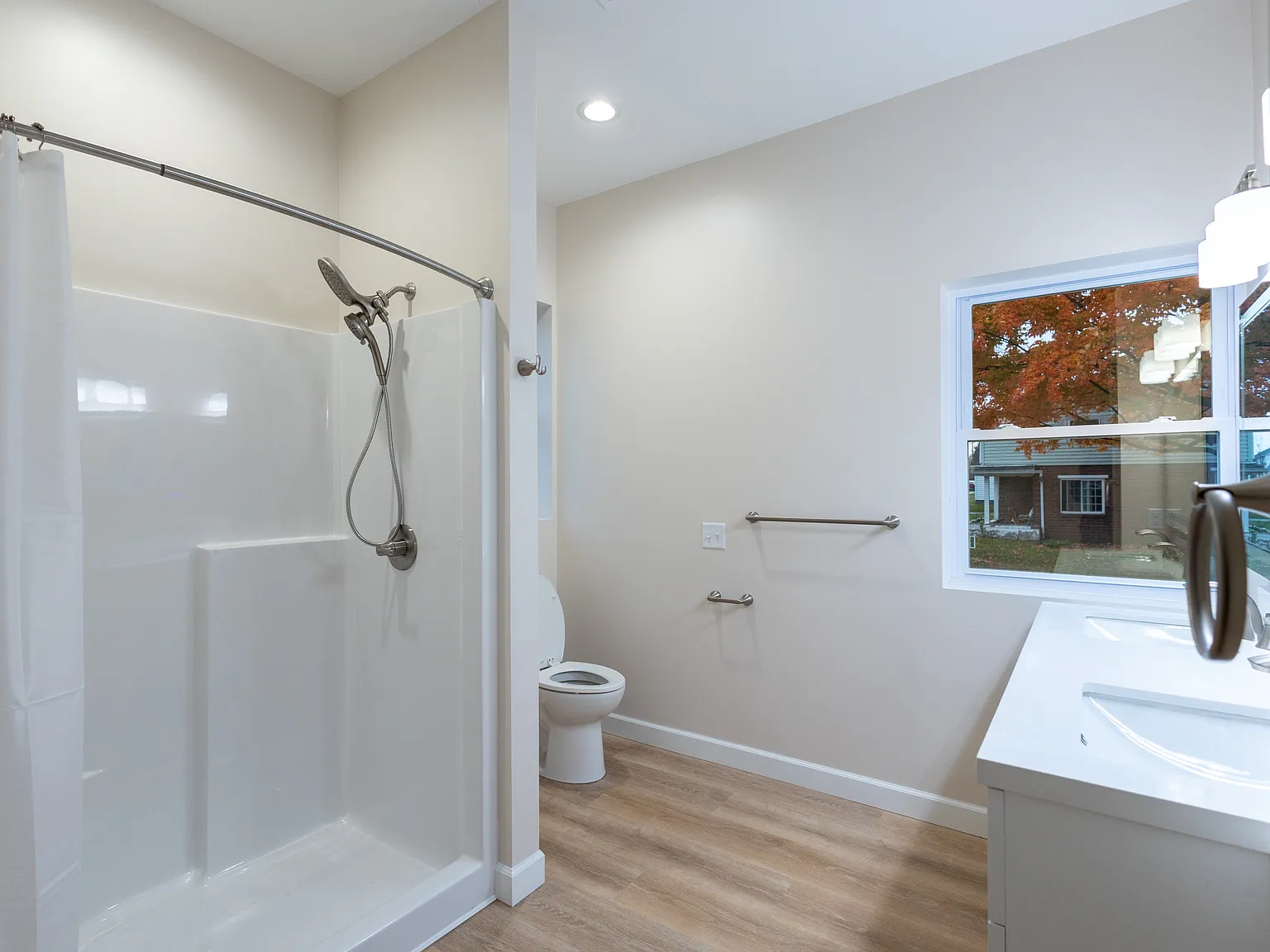 2 bed, 1100 sqft, $1,450 — Photo 4
