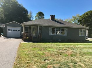 114 Spruce Ln, Farmington, ME 04938