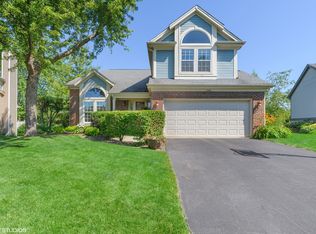 1596 Stockton Ln, Crystal Lake, IL 60014