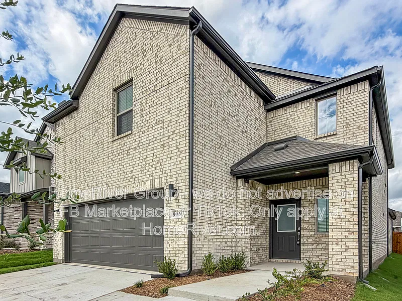 4 bed, 4.0 bath, 2537 sqft, $2,700 — Photo 2