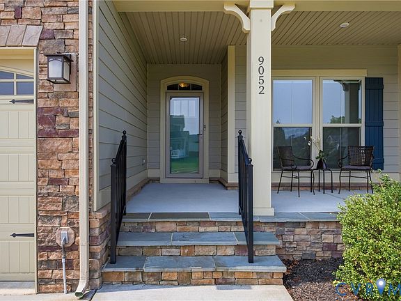 4th image of 9052 Garrison Manor Dr