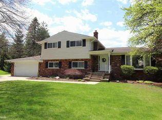 70471 Dutchess Ln, Romeo, MI 48065