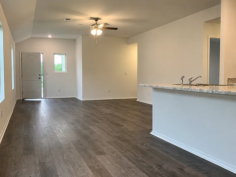 5810 Boone St — Photo 3