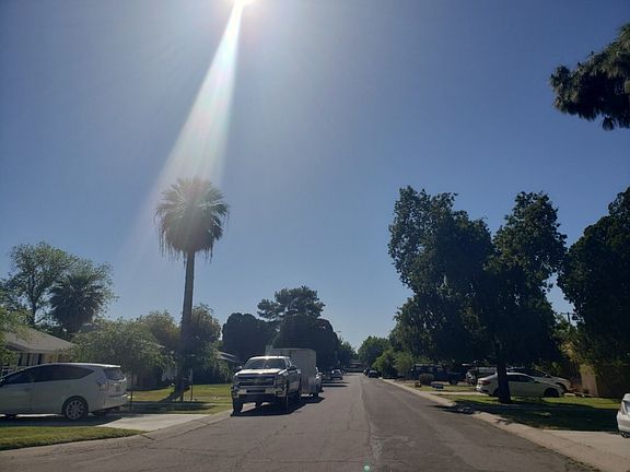 5th image of 414 W Parkway Blvd