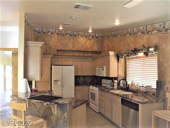 5th image of 8233 Arch Bay Ln #0