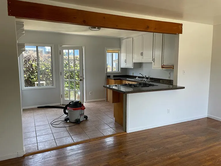 1398 Curtis St — Photo 12