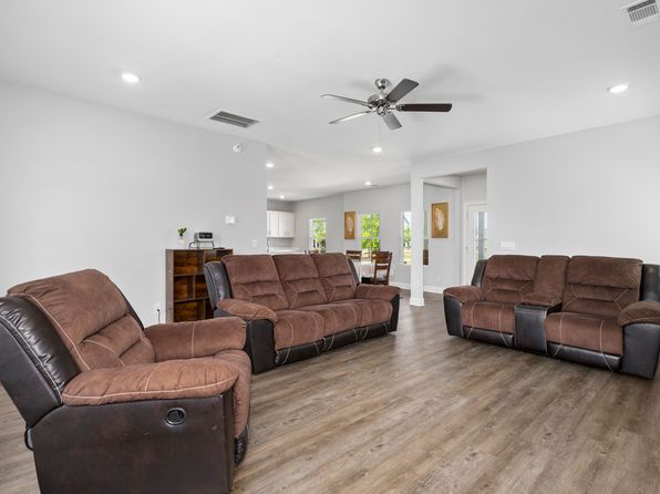 6313 Town Ln