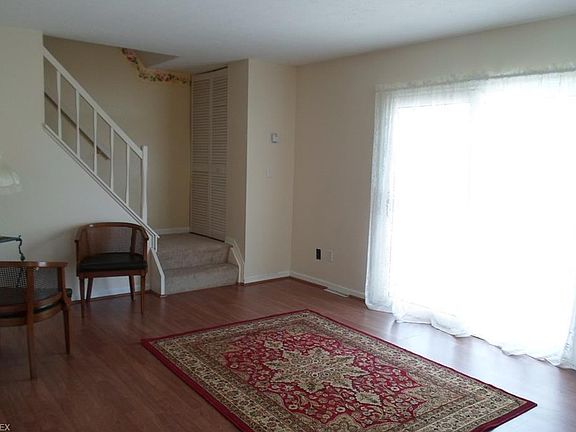 2nd image of 17602 Independence Ct #2C