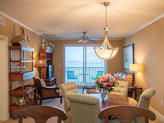 3rd image of 2400 Grandiflora Blvd Unit E1003