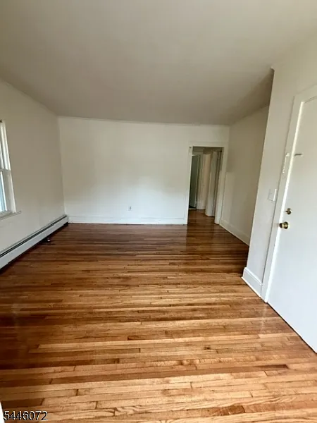 2 bed, 1.0 bath, $2,350 — Photo 2