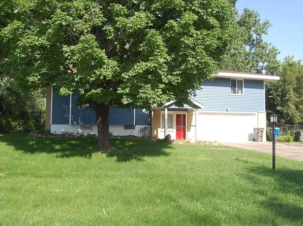 1445 Ottawa Ave S, Golden Valley, MN 55416
