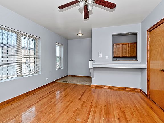 3rd image of 5848-54 S Trumbull Ave #5854-2D