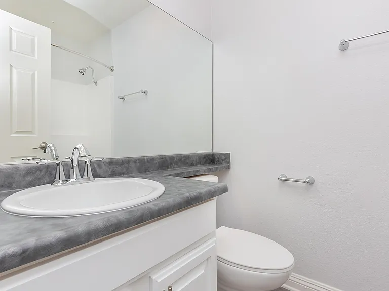 Park Centre Apartment Homes — Photo 39
