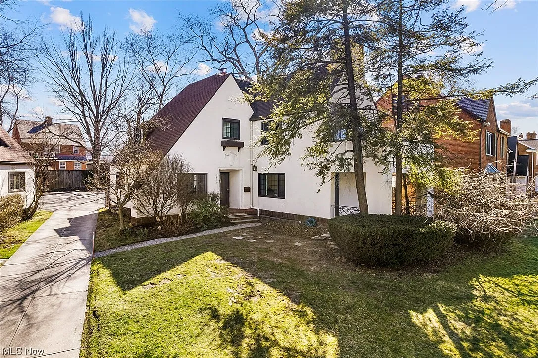 3910 Bushnell Rd photo 1