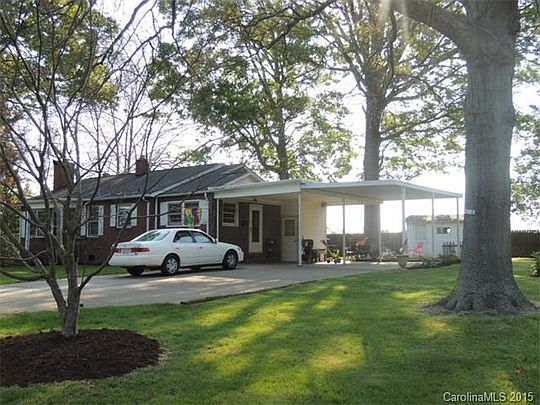 2nd image of 514 Carl St