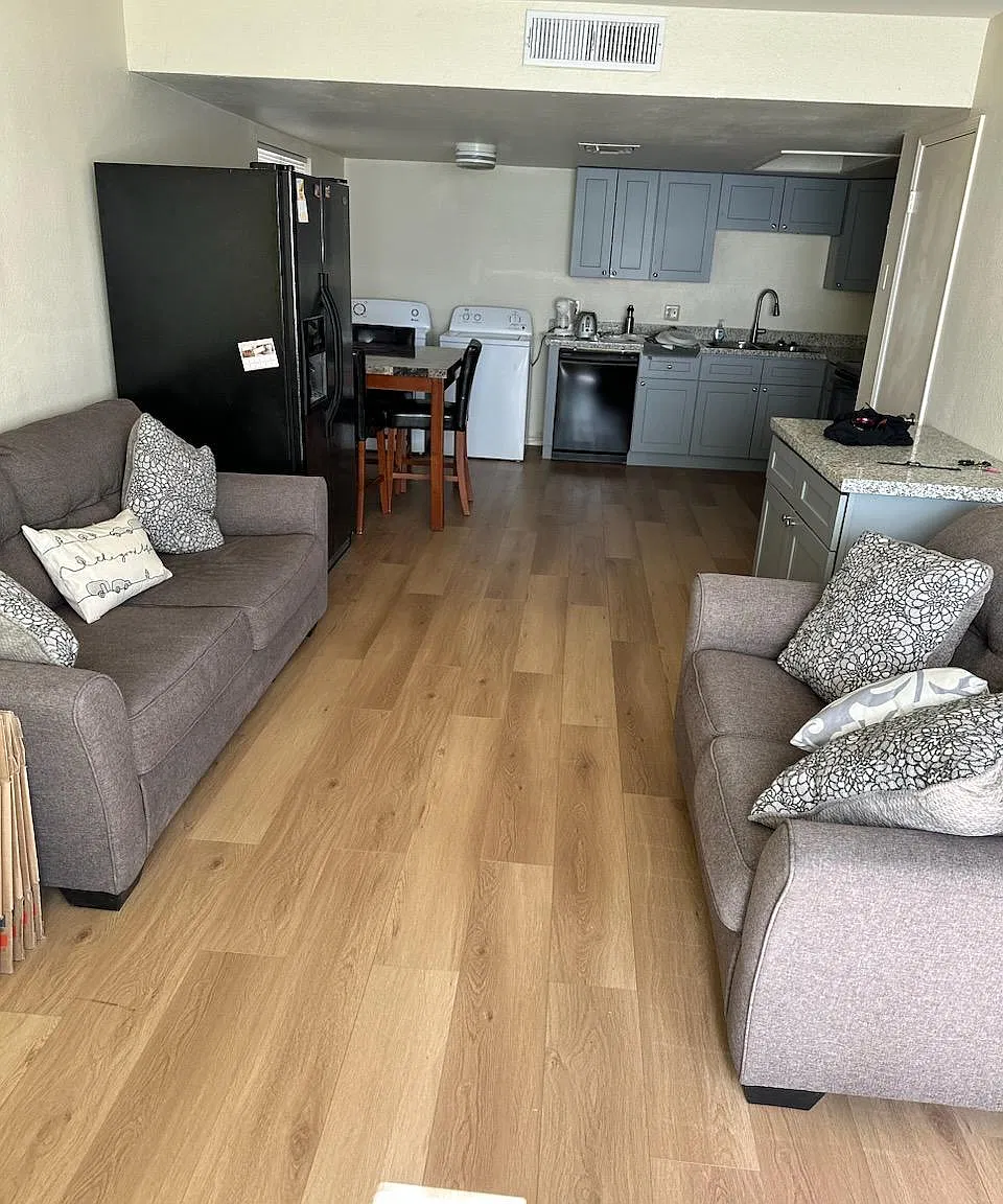 2 bed, 840 sqft, $1,350 — Photo 3