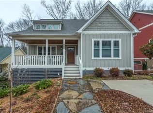 216 Pine St, Black Mountain, NC 28711