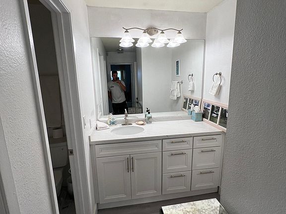 3rd image of 3520 Lebon Dr Unit 5125