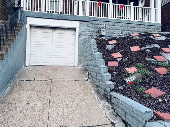 1662 McFarland Rd, Pittsburgh, PA 15216