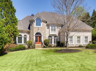395 Winn Park Ct, Roswell, GA 30075