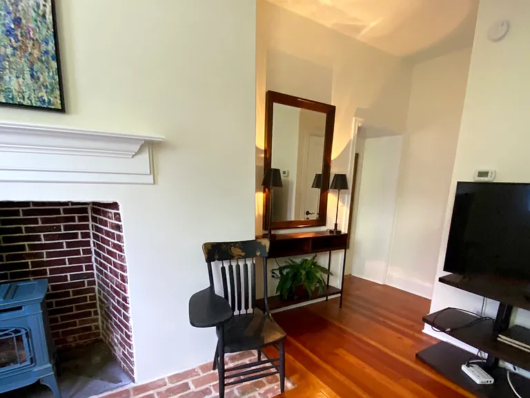 827 Wollaston Rd #4 — Photo 10