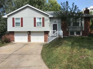 513 NE Shiloh Cir, Blue Springs, MO 64014