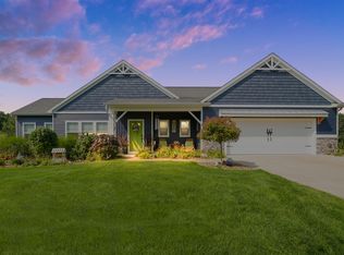 21889 Hilltop Cir, Stanwood, MI