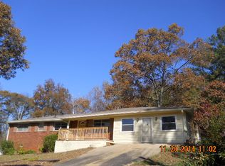 6130 King Arthur Dr, Douglasville, GA 30135