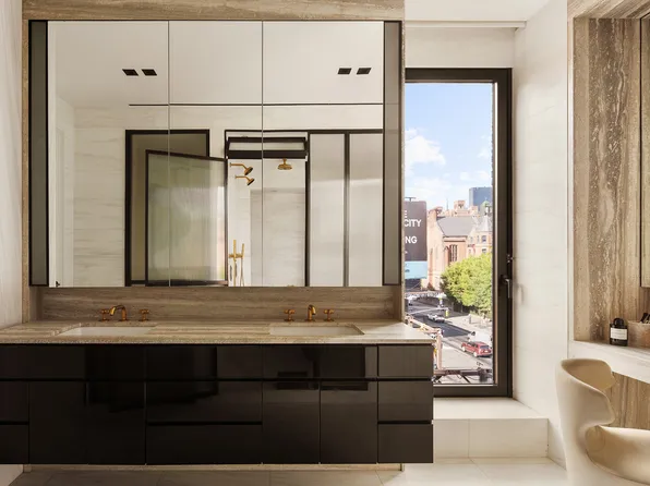 505 West 19th Street image 10 of 19