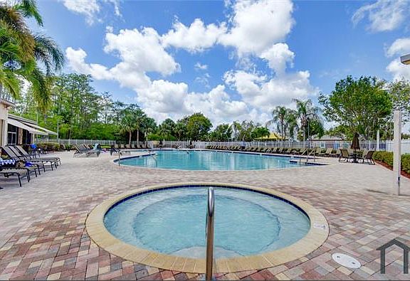 5th image of 7300 Copperfield Cir