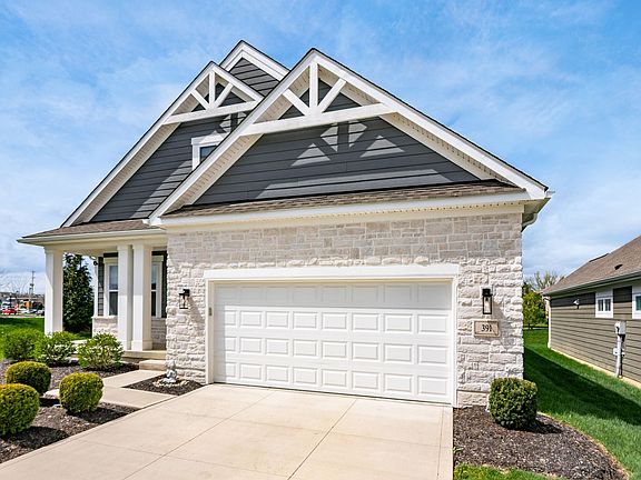 5th image of 391 Village Ln