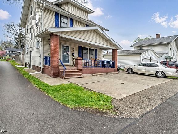3rd image of 1815 Walden Ave NW