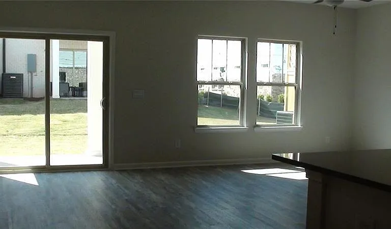 1174 Arrowlake Rd — Photo 13