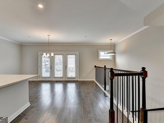 5th image of 2083 Holtz Ln NW
