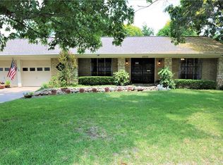 4509 Raintree Ct, Fort Worth, TX 76103