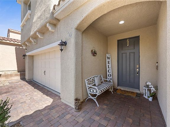 3rd image of 9634 Shadow Cliff Ave
