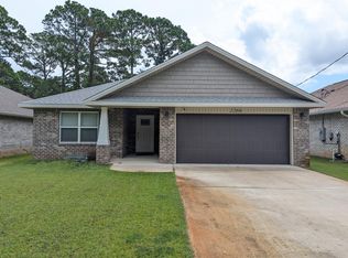 2266 Paloma St, Navarre, FL 32566