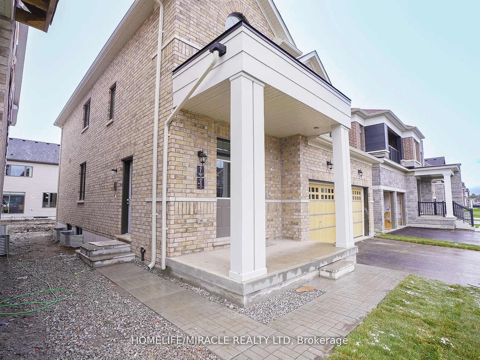2 bed, $1,699 — Photo 3