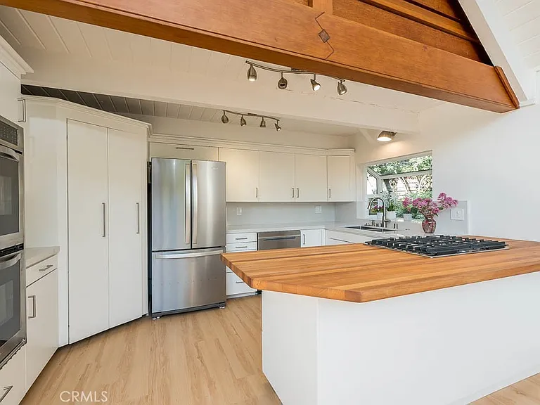 21670 Encina Rd — Photo 9