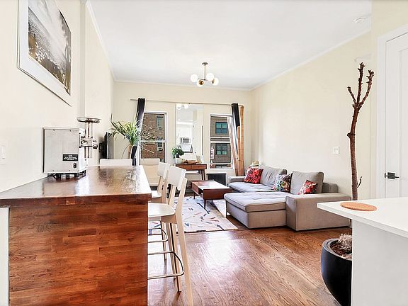 3rd image of 17 E 17th St #D2