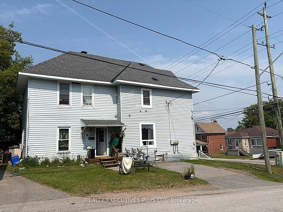 2nd image of 106 4th Ave W