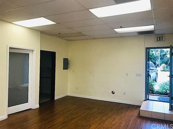 5th image of 1031 E Las Tunas Dr Suite B