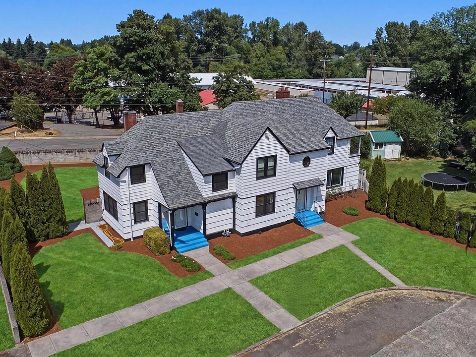 1st image of 544 SE Court St