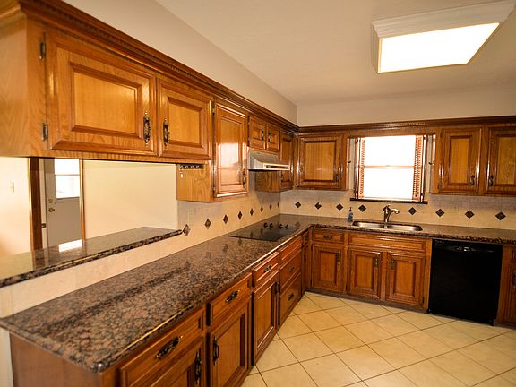 4th image of 2423 Hodges Bend Cir