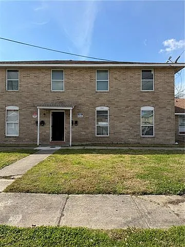 2 bed, 1.0 bath, 1000 sqft, $1,200 — Photo 1